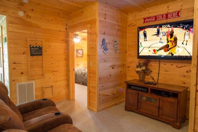 Вилла Peytons Hideaway Гатлинбург Экстерьер фото